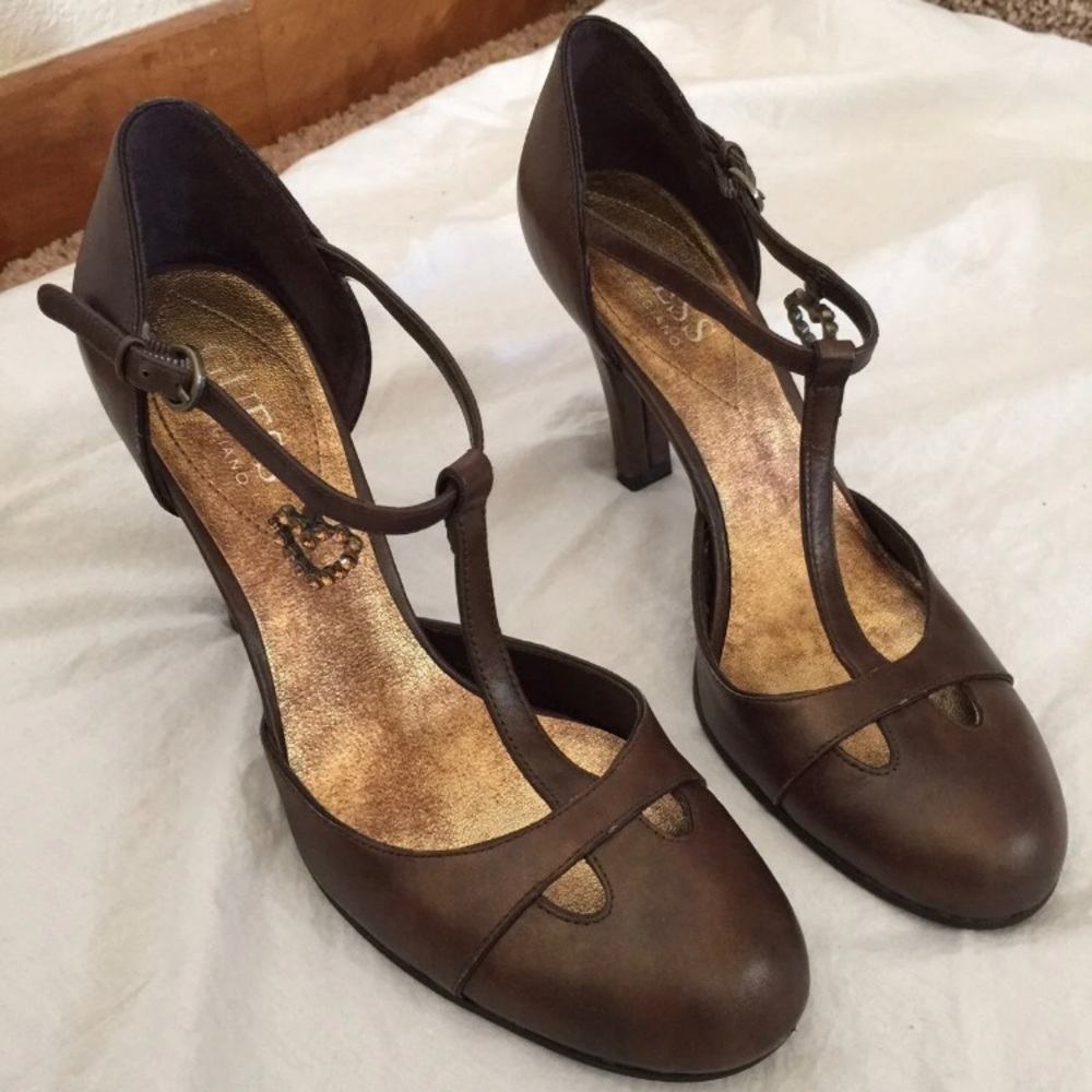 Guess by Marciano shoes heels size 6